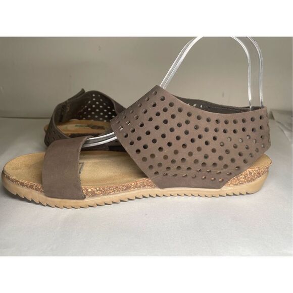 BioNatura Cameo Leather Sandal in Dark Brown size 40 or US 9. - Picture 14 of 14